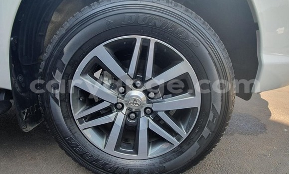 Buy Used Toyota Hilux White Car in Gobabis in Omaheke Buy Used Toyota Hilux White Car in Gobabis in Omaheke