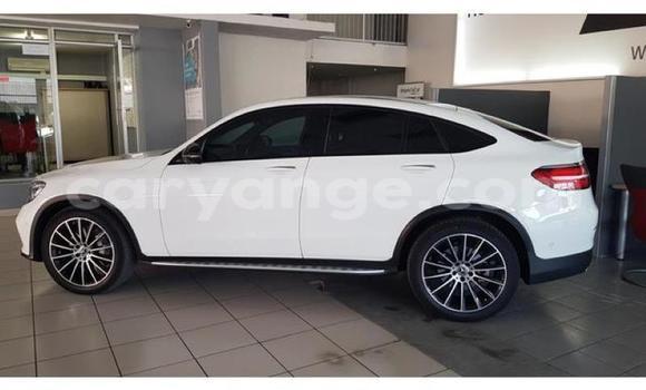 Acheter Occasion Voiture Mercedes-Benz GLC Blanc à Karasburg, Karas Acheter Occasion Voiture Mercedes-Benz GLC Blanc à Karasburg, Karas