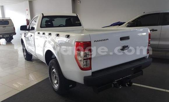 Acheter Occasion Voiture Ford Ranger Blanc à Import - Dubai, Namibie Acheter Occasion Voiture Ford Ranger Blanc à Import - Dubai, Namibie
