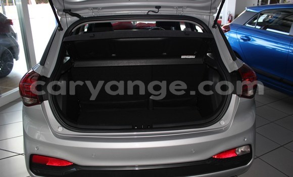 Acheter Occasion Voiture Hyundai I20 Blanc à Gobabis, Omaheke Acheter Occasion Voiture Hyundai I20 Blanc à Gobabis, Omaheke