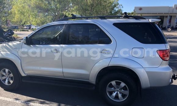 Acheter Occasion Voiture Toyota Fortuner Gris à Swakopmund, Namibie Acheter Occasion Voiture Toyota Fortuner Gris à Swakopmund, Namibie