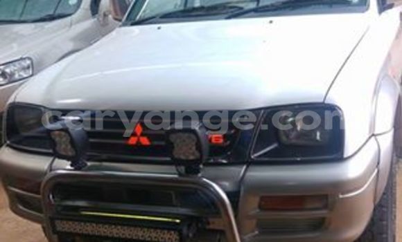 Buy Used Mitsubishi Colt White Car in Windhoek in Namibia