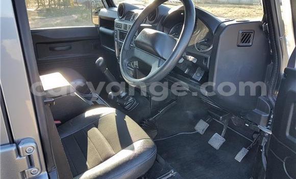 Acheter Occasion Voiture Land Rover Defender Gris à Windhoek, Namibie Acheter Occasion Voiture Land Rover Defender Gris à Windhoek, Namibie