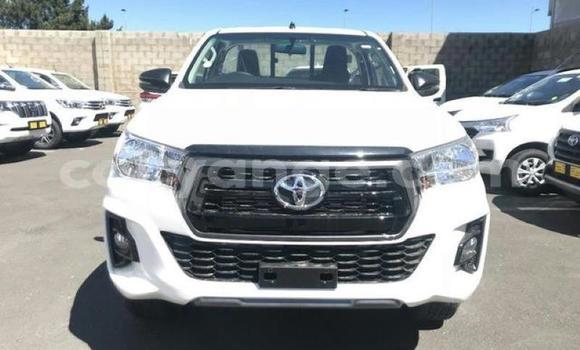 Buy Used Toyota Hilux White Car in Windhoek in Namibia Buy Used Toyota Hilux White Car in Windhoek in Namibia