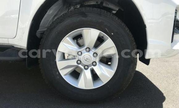 Buy Used Toyota Hilux White Car in Windhoek in Namibia Buy Used Toyota Hilux White Car in Windhoek in Namibia