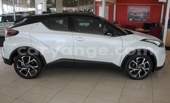 Buy Used Toyota C-HR White Car in Gobabis in Omaheke Buy Used Toyota C-HR White Car in Gobabis in Omaheke