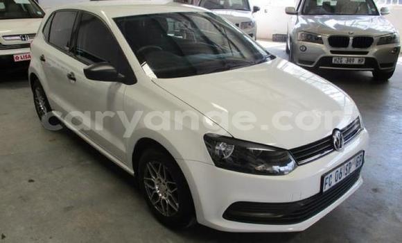 Acheter Occasion Voiture Volkswagen Polo Blanc à Windhoek, Namibie Acheter Occasion Voiture Volkswagen Polo Blanc à Windhoek, Namibie