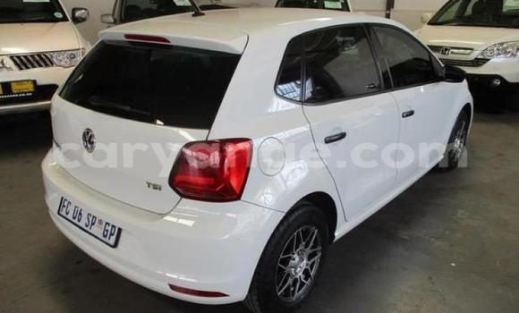 Acheter Occasion Voiture Volkswagen Polo Blanc à Windhoek, Namibie Acheter Occasion Voiture Volkswagen Polo Blanc à Windhoek, Namibie