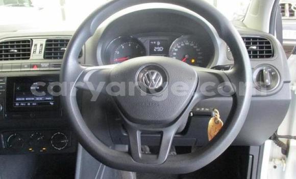 Acheter Occasion Voiture Volkswagen Polo Blanc à Windhoek, Namibie Acheter Occasion Voiture Volkswagen Polo Blanc à Windhoek, Namibie