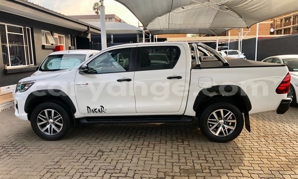 Acheter Occasion Voiture Toyota Hilux Blanc à Gobabis, Omaheke Acheter Occasion Voiture Toyota Hilux Blanc à Gobabis, Omaheke