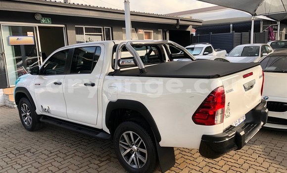Acheter Occasion Voiture Toyota Hilux Blanc à Gobabis, Omaheke Acheter Occasion Voiture Toyota Hilux Blanc à Gobabis, Omaheke