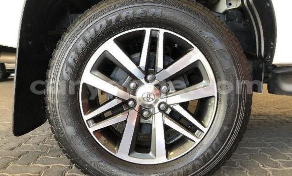 Acheter Occasion Voiture Toyota Hilux Blanc à Gobabis, Omaheke Acheter Occasion Voiture Toyota Hilux Blanc à Gobabis, Omaheke