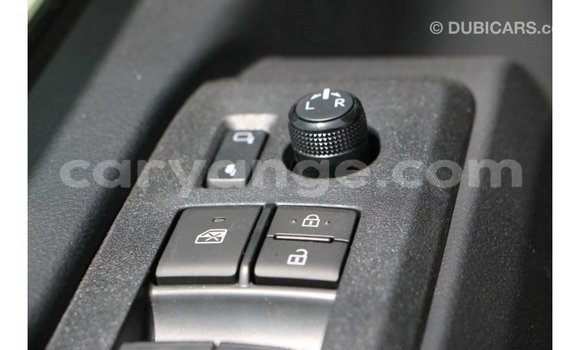 Acheter Import Voiture Toyota 4Runner Blanc à Import - Dubai, Namibie Acheter Import Voiture Toyota 4Runner Blanc à Import - Dubai, Namibie