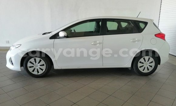 Buy Used Toyota Auris White Car in Windhoek in Namibia Buy Used Toyota Auris White Car in Windhoek in Namibia