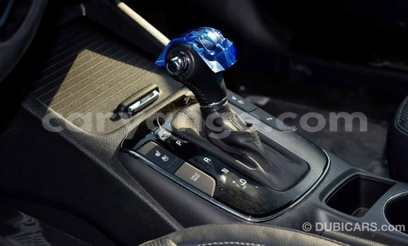 Acheter Import Voiture Kia Cerato Blanc à Import - Dubai, Namibie Acheter Import Voiture Kia Cerato Blanc à Import - Dubai, Namibie