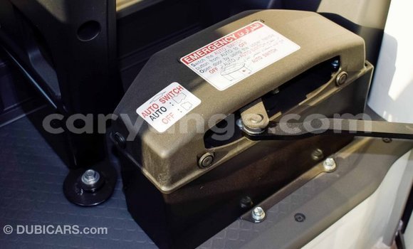 Acheter Import Voiture Toyota Coaster Blanc à Import - Dubai, Namibie Acheter Import Voiture Toyota Coaster Blanc à Import - Dubai, Namibie