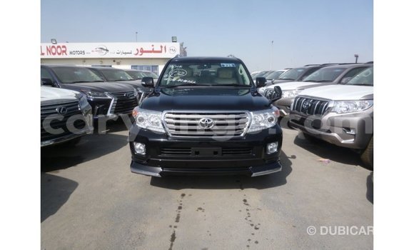 Acheter Import Voiture Toyota Land Cruiser Noir à Import - Dubai, Namibie Acheter Import Voiture Toyota Land Cruiser Noir à Import - Dubai, Namibie