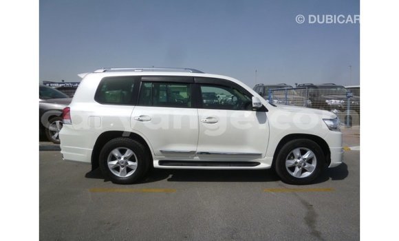 Buy Import Toyota Land Cruiser White Car in Import - Dubai in Namibia Buy Import Toyota Land Cruiser White Car in Import - Dubai in Namibia