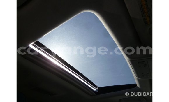 Acheter Import Voiture Toyota Land Cruiser Blanc à Import - Dubai, Namibie Acheter Import Voiture Toyota Land Cruiser Blanc à Import - Dubai, Namibie