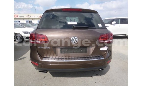 Acheter Import Voiture Volkswagen Touareg Marron à Import - Dubai, Namibie Acheter Import Voiture Volkswagen Touareg Marron à Import - Dubai, Namibie