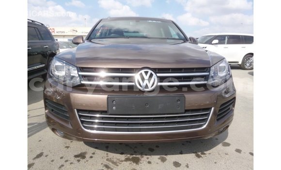 Acheter Import Voiture Volkswagen Touareg Marron à Import - Dubai, Namibie Acheter Import Voiture Volkswagen Touareg Marron à Import - Dubai, Namibie