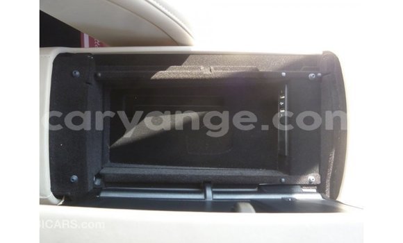 Acheter Import Voiture Mercedes-Benz 190 Bleu à Import - Dubai, Namibie Acheter Import Voiture Mercedes-Benz 190 Bleu à Import - Dubai, Namibie