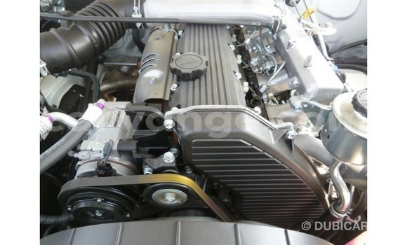 Acheter Import Voiture Toyota Land Cruiser Blanc à Import - Dubai, Namibie Acheter Import Voiture Toyota Land Cruiser Blanc à Import - Dubai, Namibie