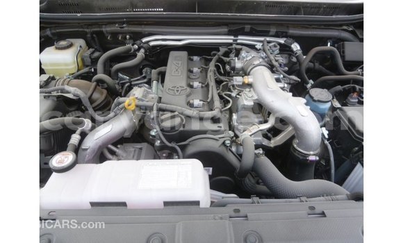 Acheter Import Voiture Toyota Prado Marron à Import - Dubai, Namibie Acheter Import Voiture Toyota Prado Marron à Import - Dubai, Namibie