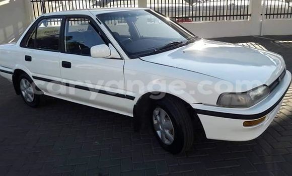 Acheter Occasion Voiture Toyota Corolla Blanc à Windhoek, Namibie Acheter Occasion Voiture Toyota Corolla Blanc à Windhoek, Namibie