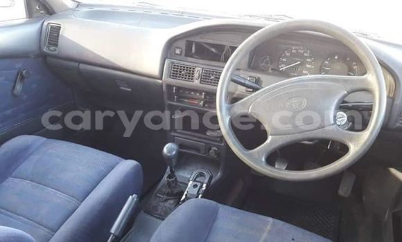 Acheter Occasion Voiture Toyota Corolla Blanc à Windhoek, Namibie Acheter Occasion Voiture Toyota Corolla Blanc à Windhoek, Namibie