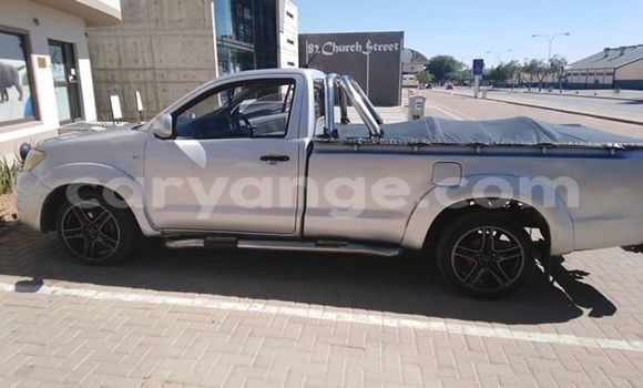 Acheter Occasion Voiture Toyota Hilux Gris à Tsumeb, Oshikoto Acheter Occasion Voiture Toyota Hilux Gris à Tsumeb, Oshikoto