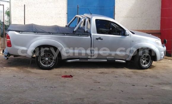 Acheter Occasion Voiture Toyota Hilux Gris à Tsumeb, Oshikoto Acheter Occasion Voiture Toyota Hilux Gris à Tsumeb, Oshikoto