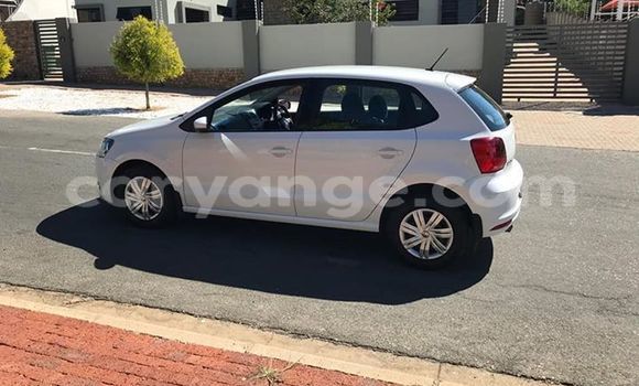 Acheter Occasion Voiture Volkswagen Polo Blanc à Windhoek, Namibie Acheter Occasion Voiture Volkswagen Polo Blanc à Windhoek, Namibie