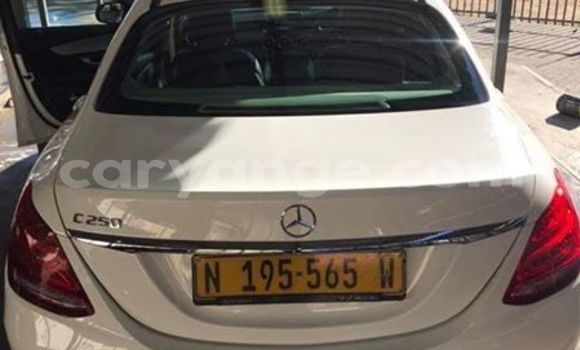 Acheter Occasion Voiture Mercedes-Benz C–Class Blanc à Windhoek, Namibie Acheter Occasion Voiture Mercedes-Benz C–Class Blanc à Windhoek, Namibie
