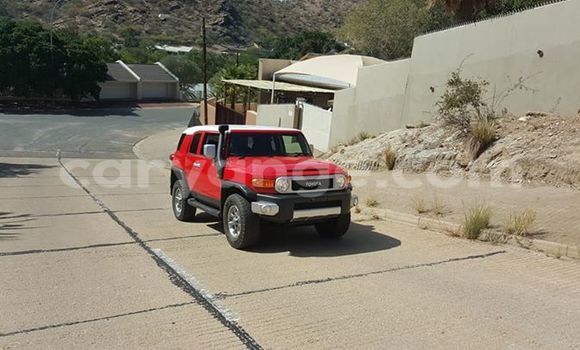 Acheter Occasion Voiture Toyota FJ Cruiser Rouge à Windhoek, Namibie Acheter Occasion Voiture Toyota FJ Cruiser Rouge à Windhoek, Namibie