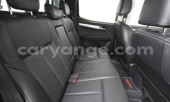 Acheter Occasion Voiture Isuzu KB Blanc à Grootfontein, Namibie Acheter Occasion Voiture Isuzu KB Blanc à Grootfontein, Namibie