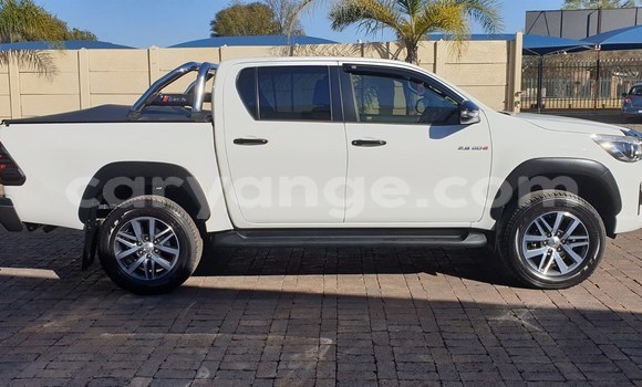 Buy Used Toyota Hilux White Car in Bethanien in Karas Buy Used Toyota Hilux White Car in Bethanien in Karas