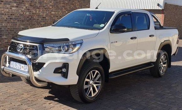 Buy Used Toyota Hilux White Car in Bethanien in Karas Buy Used Toyota Hilux White Car in Bethanien in Karas