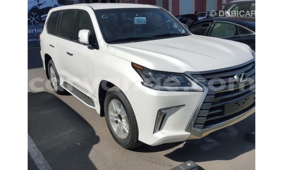 Acheter Import Voiture Lexus LX Blanc à Import - Dubai, Namibie Acheter Import Voiture Lexus LX Blanc à Import - Dubai, Namibie