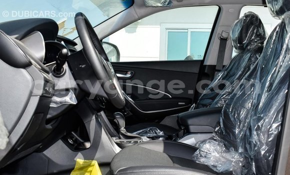 Acheter Import Voiture Hyundai Santa Fe Noir à Import - Dubai, Namibie Acheter Import Voiture Hyundai Santa Fe Noir à Import - Dubai, Namibie