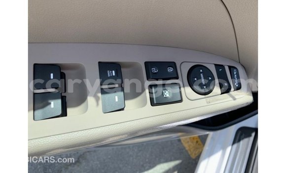 Acheter Import Voiture Hyundai Elantra Blanc à Import - Dubai, Namibie Acheter Import Voiture Hyundai Elantra Blanc à Import - Dubai, Namibie