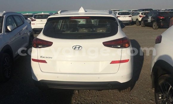Buy Import Hyundai Tucson White Car in Import - Dubai in Namibia Buy Import Hyundai Tucson White Car in Import - Dubai in Namibia