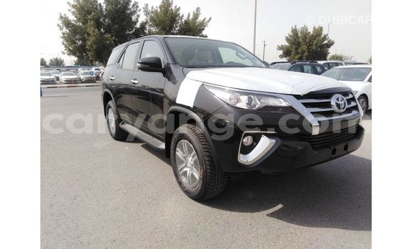 Acheter Import Voiture Toyota Fortuner Noir à Import - Dubai, Namibie Acheter Import Voiture Toyota Fortuner Noir à Import - Dubai, Namibie