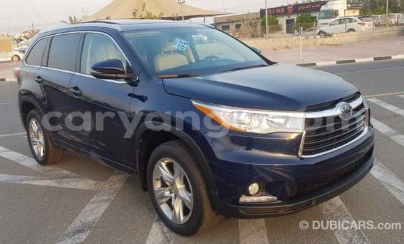 Acheter Import Voiture Toyota Highlander Bleu à Import - Dubai, Namibie Acheter Import Voiture Toyota Highlander Bleu à Import - Dubai, Namibie