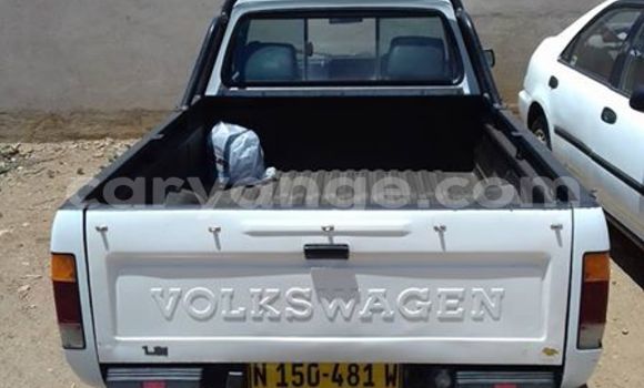 Buy Used Volkswagen Amarok White Car in Windhoek in Namibia Buy Used Volkswagen Amarok White Car in Windhoek in Namibia