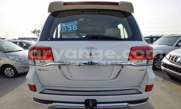 Buy Import Toyota Land Cruiser White Car in Import - Dubai in Namibia Buy Import Toyota Land Cruiser White Car in Import - Dubai in Namibia