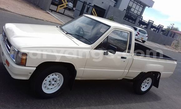 Buy Used Toyota Hilux White Car in Windhoek in Namibia Buy Used Toyota Hilux White Car in Windhoek in Namibia
