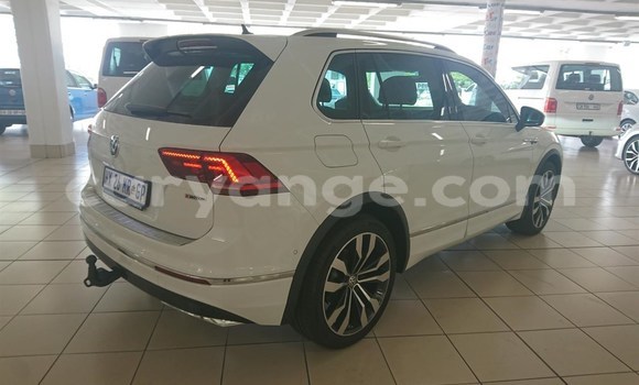 Acheter Occasion Voiture Volkswagen Tiguan Blanc à Karasburg, Karas Acheter Occasion Voiture Volkswagen Tiguan Blanc à Karasburg, Karas