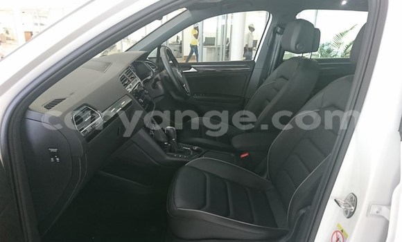Acheter Occasion Voiture Volkswagen Tiguan Blanc à Karasburg, Karas Acheter Occasion Voiture Volkswagen Tiguan Blanc à Karasburg, Karas