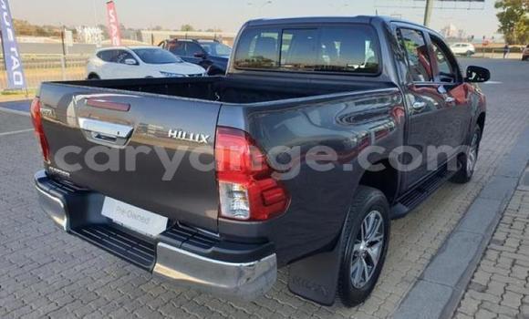 Buy Used Toyota Hilux Silver Car in Gobabis in Omaheke Buy Used Toyota Hilux Silver Car in Gobabis in Omaheke